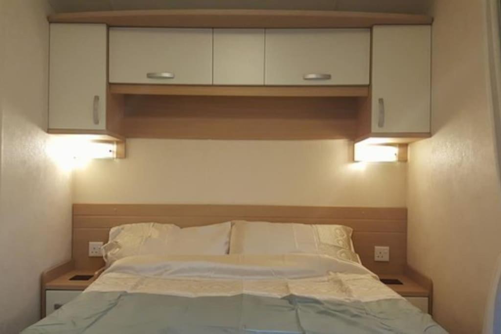 Lytchett MinsterCozy And Relaxing With Stunning Sea Viewsアパートメント エクステリア 写真